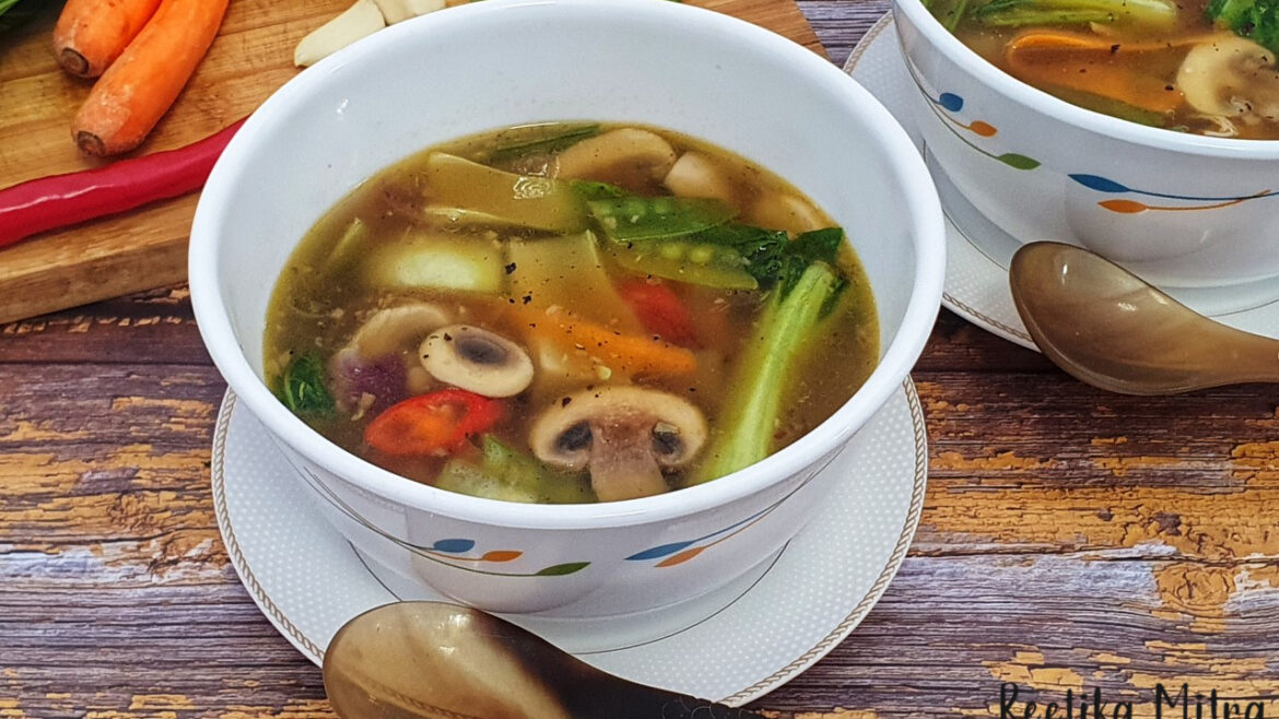 Vegetable Clear Soup with Fried Garlic Reetika Mitra