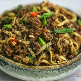 Black Pepper Stir Fried Udon